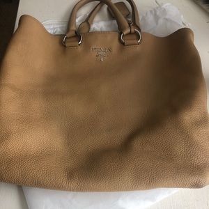 Prada Vitello Diano Shopper tote